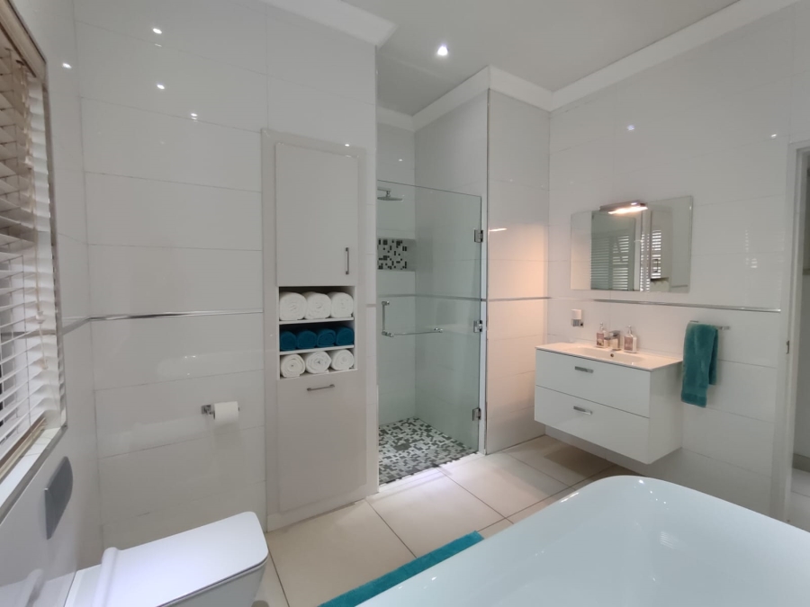 2 Bedroom Property for Sale in Flamwood North West